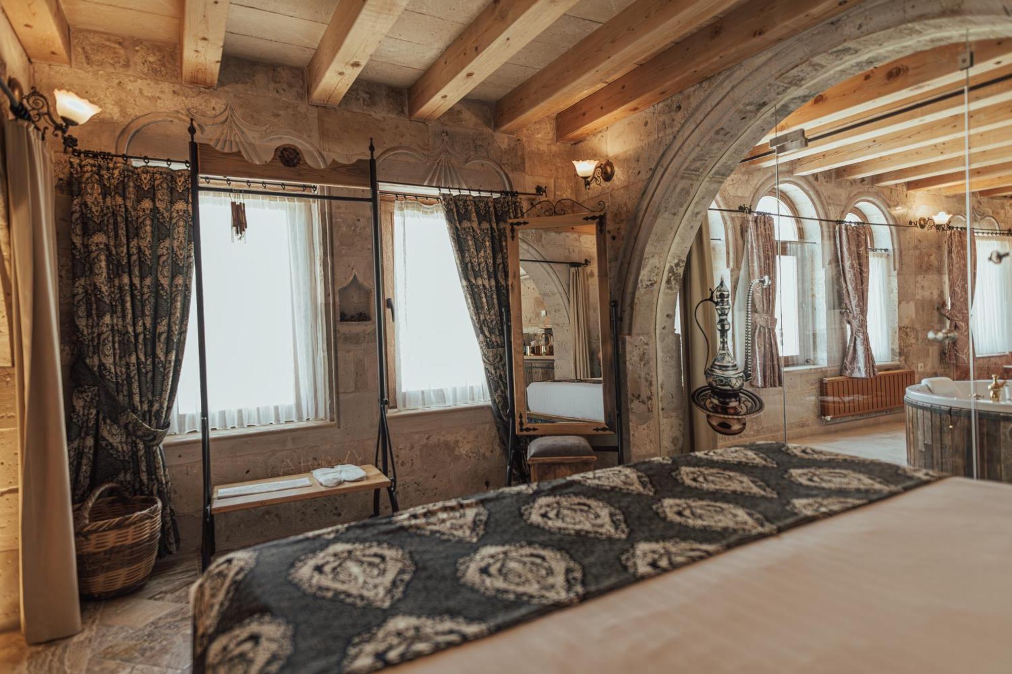 Sah Saray Cave Suites Halal Hotel Goreme Exterior photo