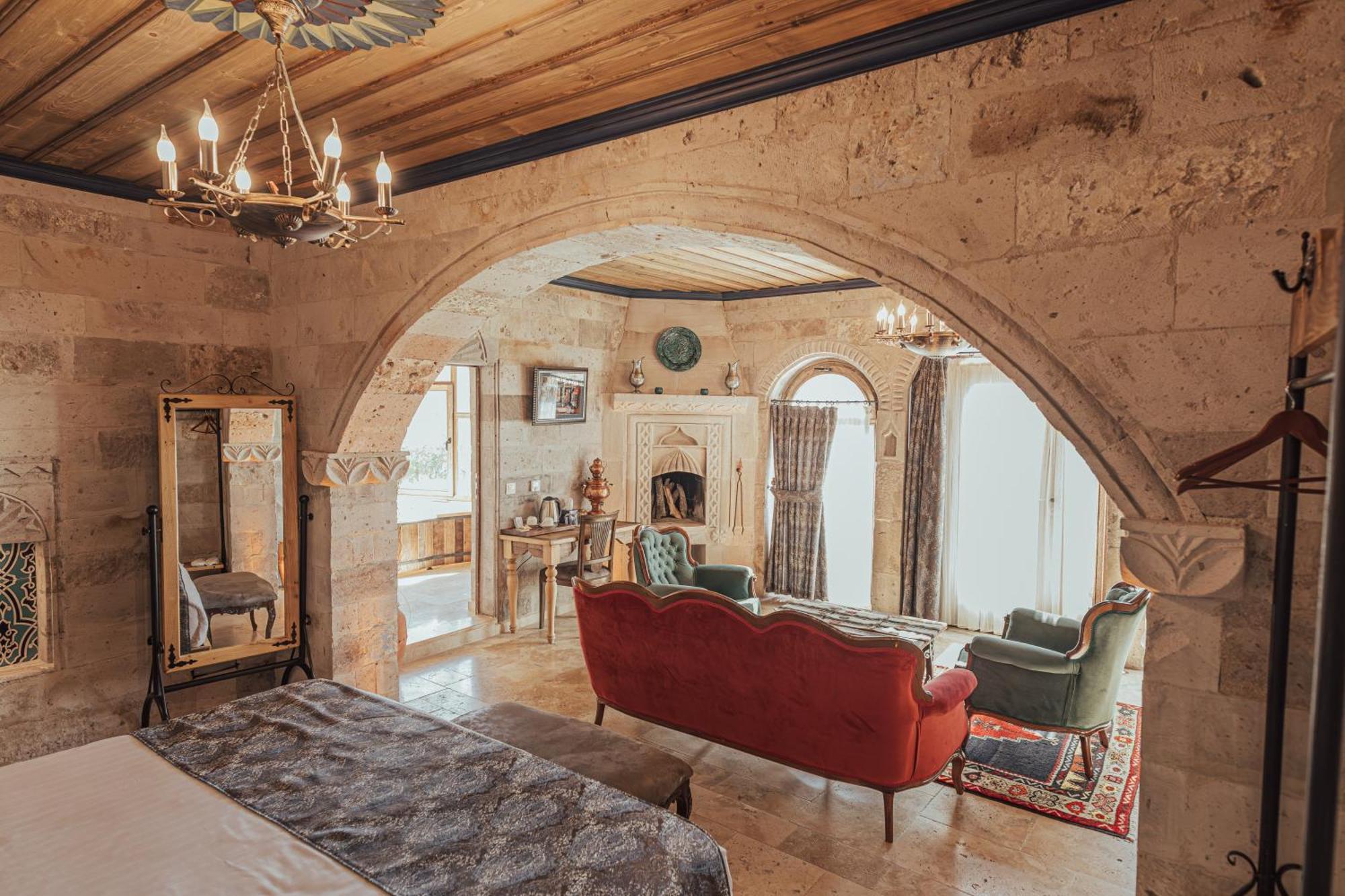 Sah Saray Cave Suites Halal Hotel Goreme Exterior photo